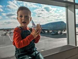 Crianças de 2 Anos Pagam Passagem de Avião? Entenda as Regras e Direitos