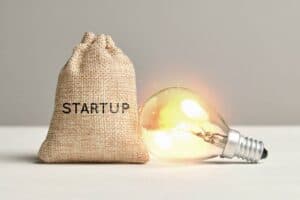 Startups de Biotecnologia: Navegando em Emaranhados de Patentes e Ensaios Clínicos da ANVISA